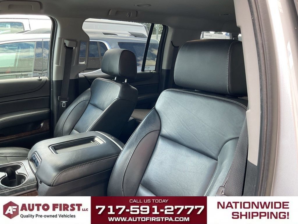 Used 2020 Chevrolet Suburban LT AWD/4WD image 8