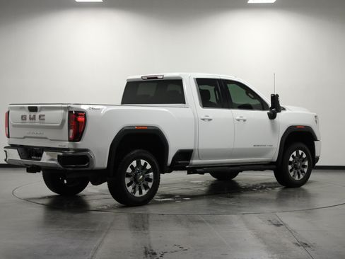Used 2021 GMC Sierra 2500 SLE w/ X31 Off-Road Package AWD/4WD image 4
