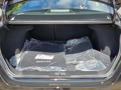 Used 2025 Nissan Sentra S FWD image 7