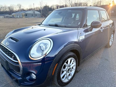 Used 2015 MINI Cooper S image 4