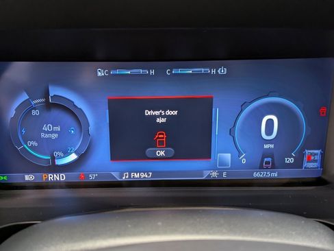 Used 2025 Ford F150 Lightning Platinum image 15