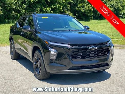 New 2026 Chevrolet Trax LT w/ Driver Confidence Package FWD image 1