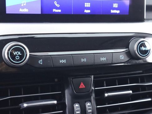 Used 2022 Ford Escape SE image 22