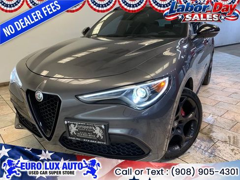 Used 2023 Alfa Romeo Stelvio Veloce AWD/4WD image 1
