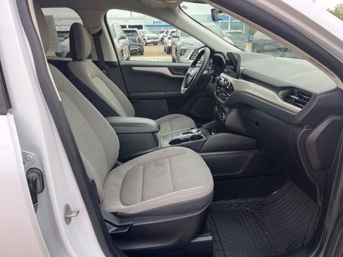 Used 2022 Ford Escape SE w/ Cold Weather Package image 57