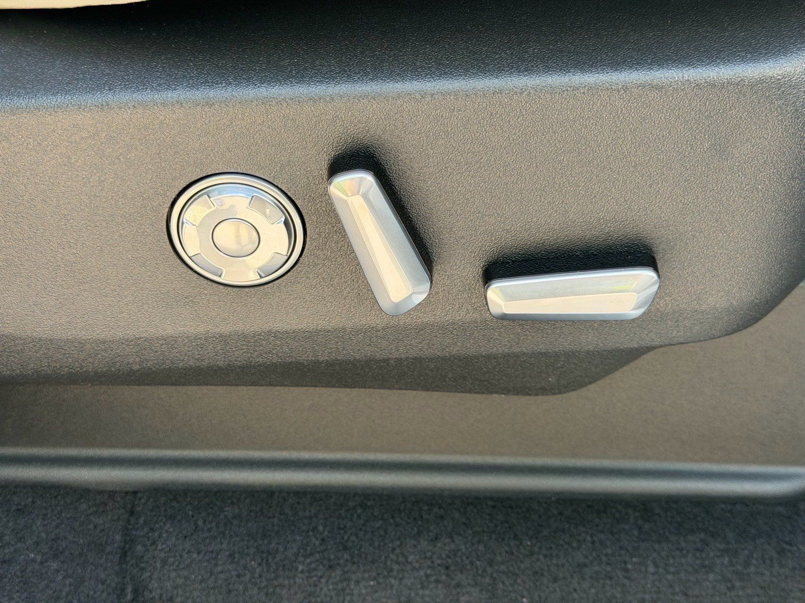 New 2026 Lincoln Navigator Reserve AWD/4WD image 13