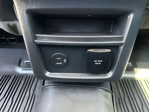 Used 2021 Ford Edge SEL w/ Convenience Package image 19