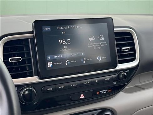 Certified 2024 Hyundai Venue SEL FWD image 29