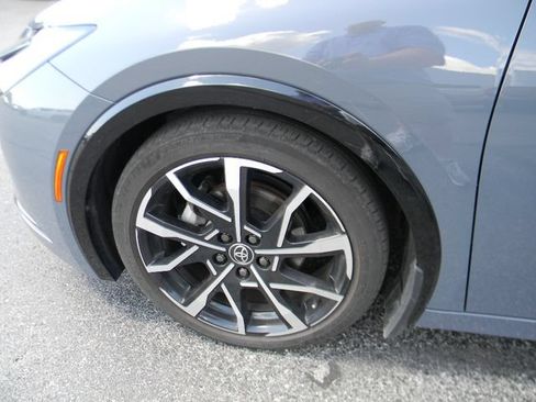 Used 2024 Toyota Prius Prime FWD image 10