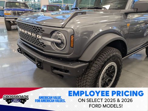 New 2025 Ford Bronco Badlands AWD/4WD image 9