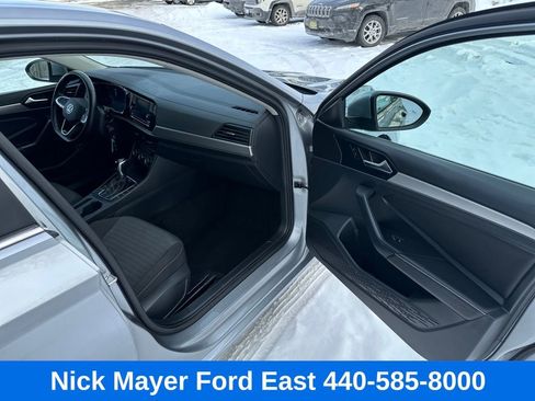 Used 2024 Volkswagen Jetta S image 9