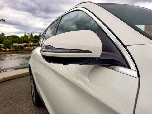 Used 2018 Mercedes-Benz GLC 300 4MATIC image 47