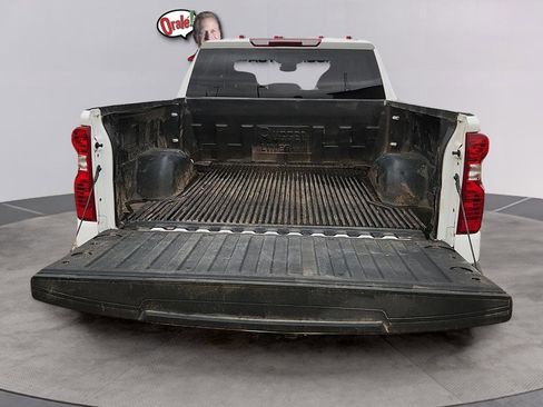 Used 2025 Chevrolet Silverado 1500 LT AWD/4WD image 12