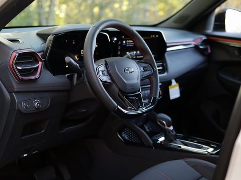 New 2026 Chevrolet TrailBlazer RS w/ Driver Confidence Package image 9