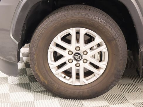 Used 2025 Toyota Sequoia SR5 AWD/4WD image 20