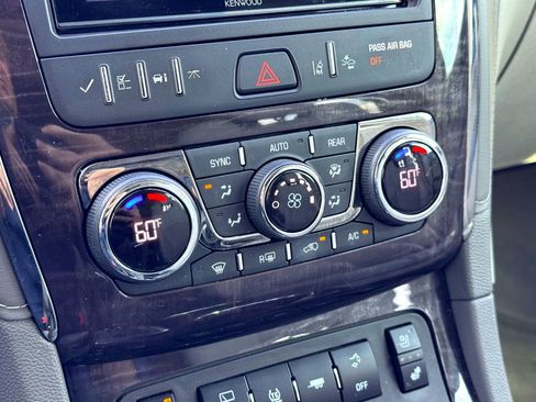 Used 2017 Buick Enclave Premium w/ Experience Buick Package image 32