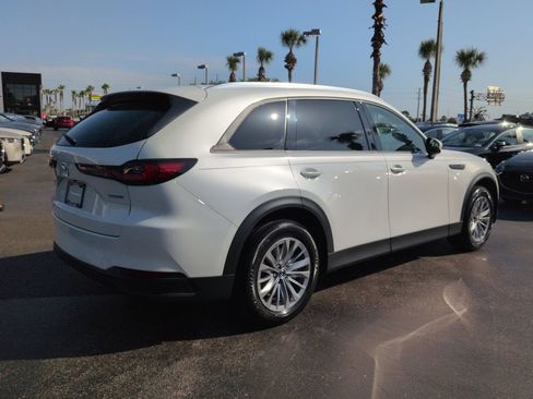 Used 2024 MAZDA CX-90 3.3 Turbo w/ Preferred Package AWD/4WD image 4