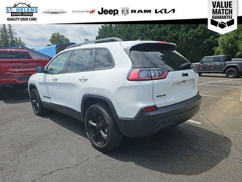 Used 2023 Jeep Cherokee Altitude Lux AWD/4WD image 4