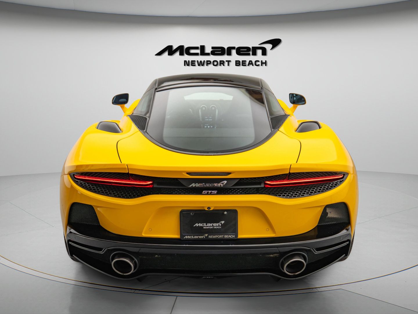 Used 2025 McLaren GTS RWD image 5