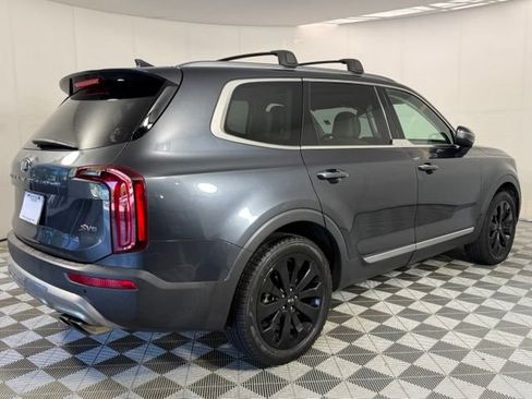 Used 2020 Kia Telluride S FWD image 4