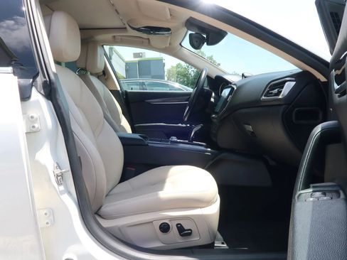 Used 2020 Maserati Ghibli RWD image 25