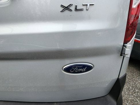 Used 2019 Ford Transit Connect XLT image 27