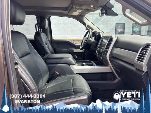 Used 2017 Ford F350 Lariat w/ Lariat Ultimate Package AWD/4WD image 12