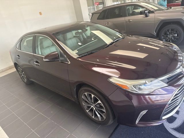 Used 2017 Toyota Avalon XLE FWD image 6