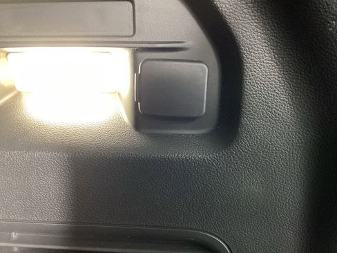 Used 2023 Ford Explorer XLT w/ Equipment Group 202A AWD/4WD image 34