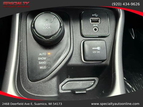 Used 2019 Jeep Compass Latitude w/ Popular Equipment Group AWD/4WD image 27