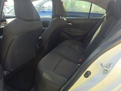 Used 2021 Toyota Corolla LE FWD image 4