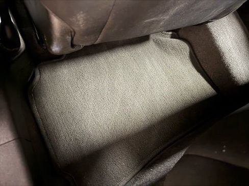 Used 2023 Chevrolet Malibu LT image 19