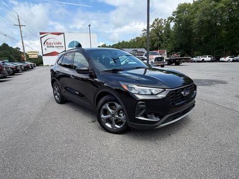 Used 2025 Ford Escape ST-Line FWD image 2