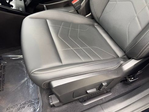 Used 2025 BMW X1 xDrive28i image 28