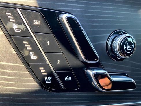 New 2026 Cadillac Lyriq V image 20