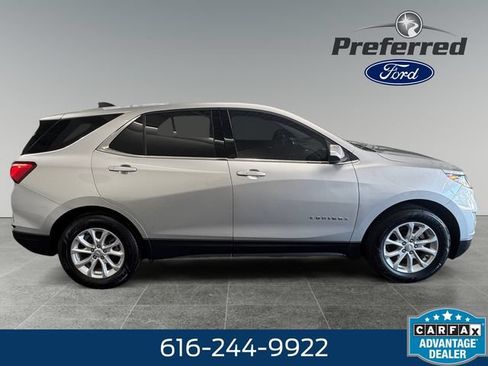 Used 2020 Chevrolet Equinox LT w/ Driver Convenience Package FWD image 8