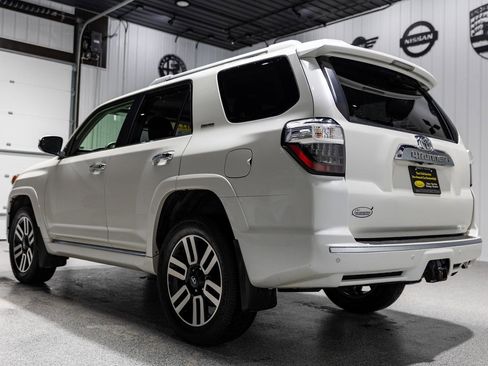Used 2022 Toyota 4Runner Limited image 4