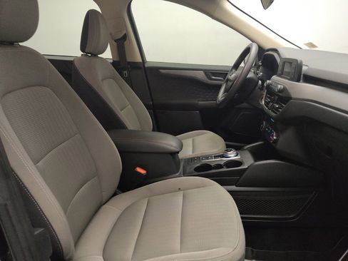 Used 2020 Ford Escape S image 21