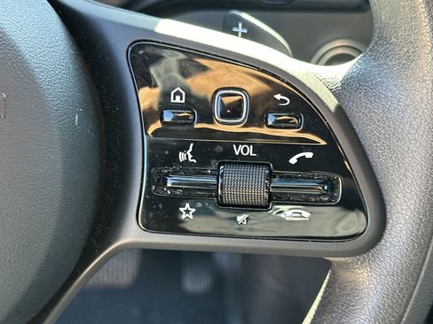 Used 2024 Mercedes-Benz Sprinter 2500 image 19