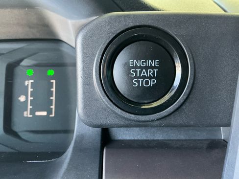 Used 2025 Toyota Tacoma SR5 image 30