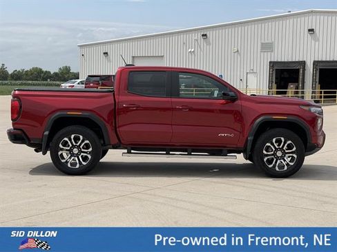 Used 2024 GMC Canyon AT4 w/ AT4 Premium Package AWD/4WD image 3