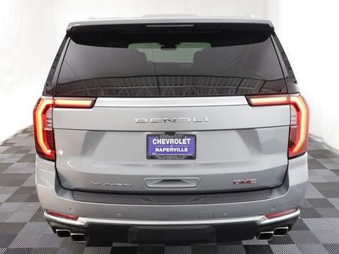 Used 2025 GMC Yukon XL Denali AWD/4WD image 19