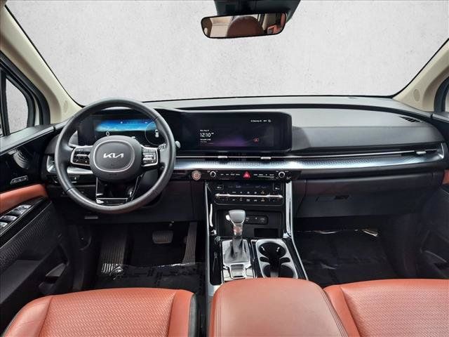 Used 2024 Kia Carnival SX Prestige FWD image 18