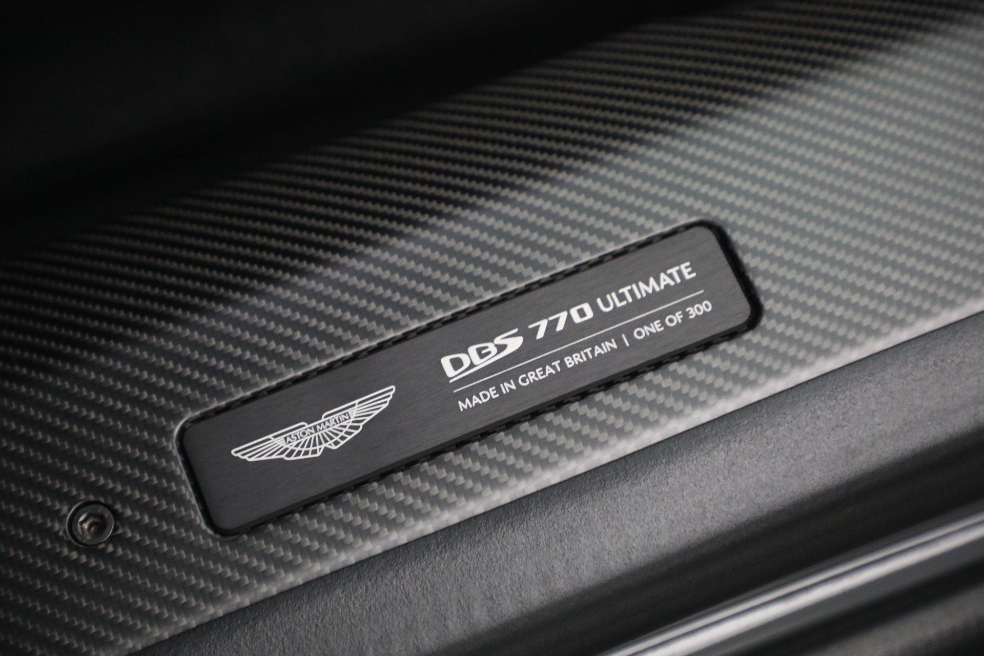 Used 2023 Aston Martin DBS Coupe RWD image 37