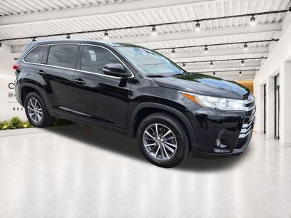 Used 2017 Toyota Highlander XLE