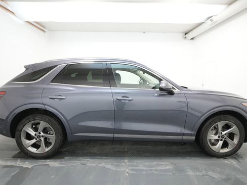 New 2026 Genesis GV70 2.5T Select image 10