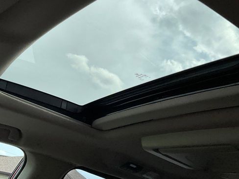 Used 2023 Honda Odyssey Touring image 19