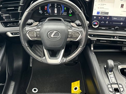 Used 2024 Lexus RX 450h AWD w/ Luxury Package image 11