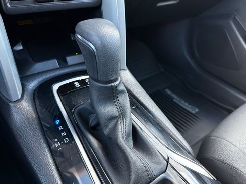 Used 2024 Toyota Corolla Cross XLE w/ Convenience Package image 20