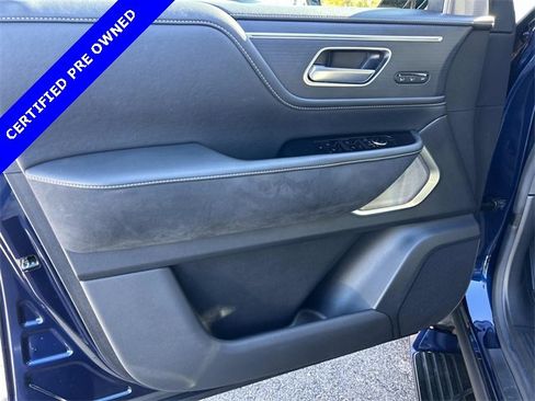 Certified 2025 INFINITI QX80 Sensory image 18